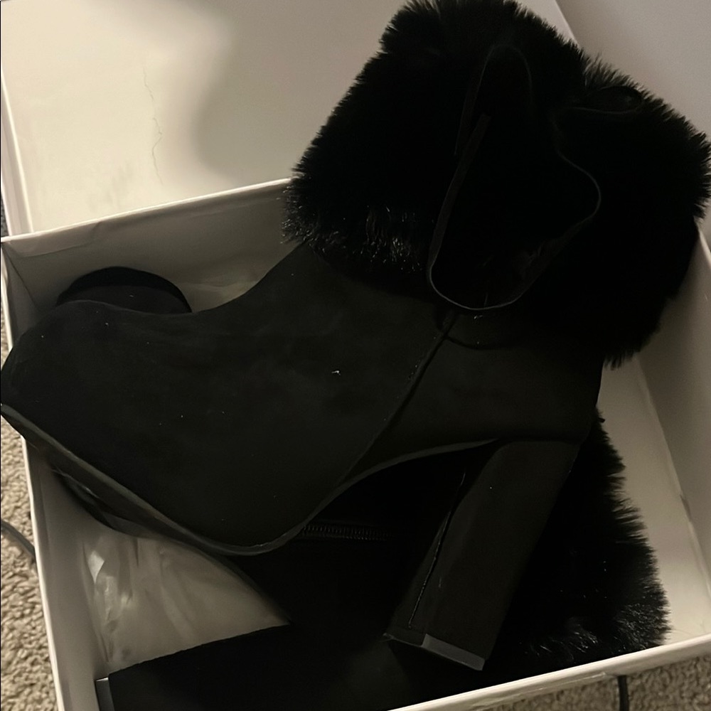 Elegant Black Ankle Boots